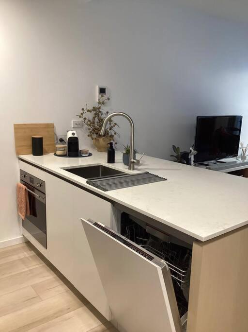 Apartamento In The Heart Of Port Melburne Exterior foto