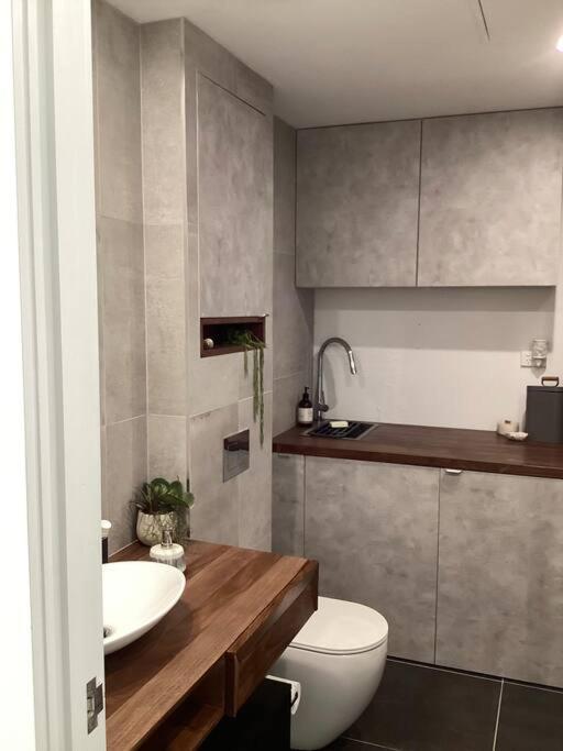 Apartamento In The Heart Of Port Melburne Exterior foto